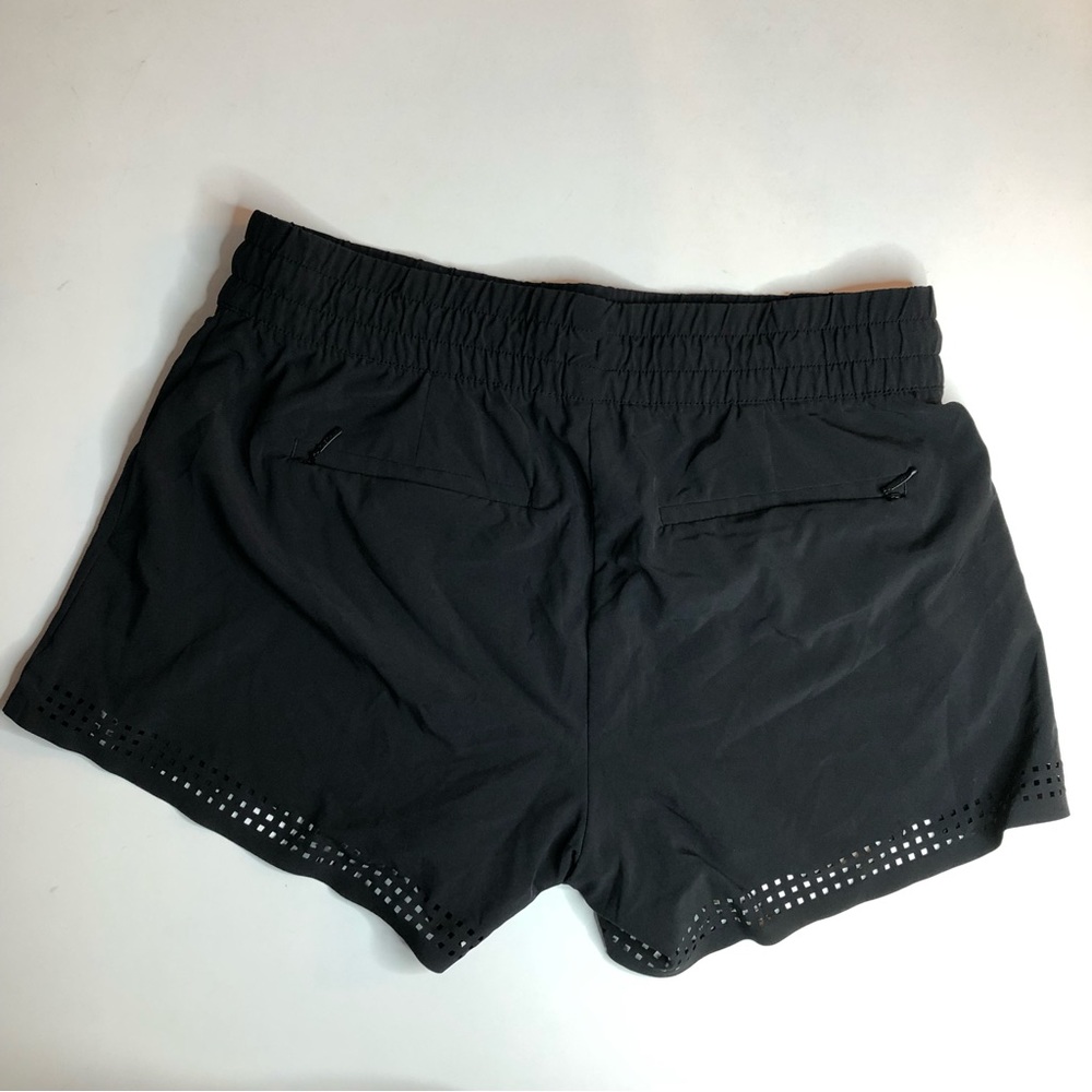 EUC Athleta Shorts Size 4 - Picture 3 of 6